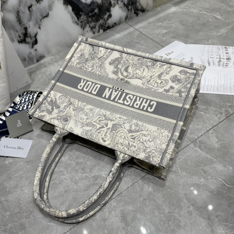 Dior Shopping Bags